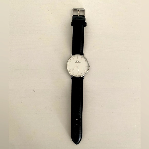 Daniel Wellington Accessories - Daniel Wellington Women’s Watch